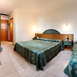 Hotell Mediterraneo 4*