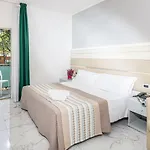 Mediterraneo Hotell 4*