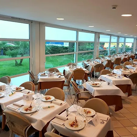 Mediterraneo Hotel 4*